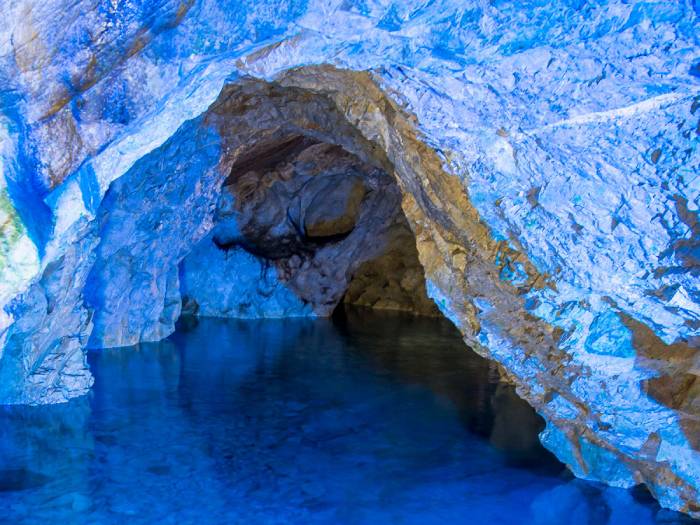 Inazumi Underwater Limestone Caves