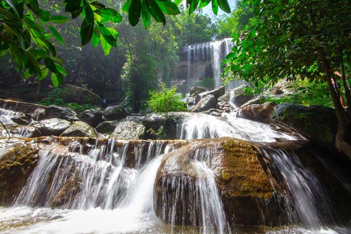 Soo Da Cave, Roi Et 