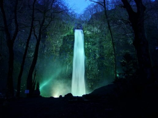 Tamasudare no Taki waterfall yamagata