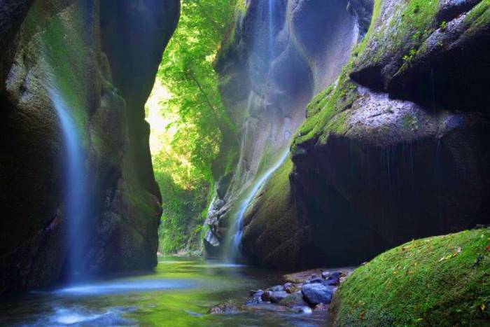 Yufu River Gorge