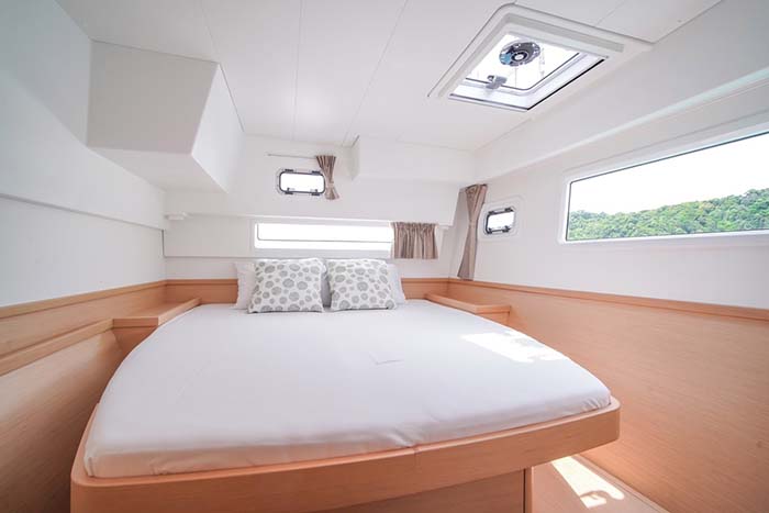 Yacht Phuket for rent - ADMIRAL 40 #6